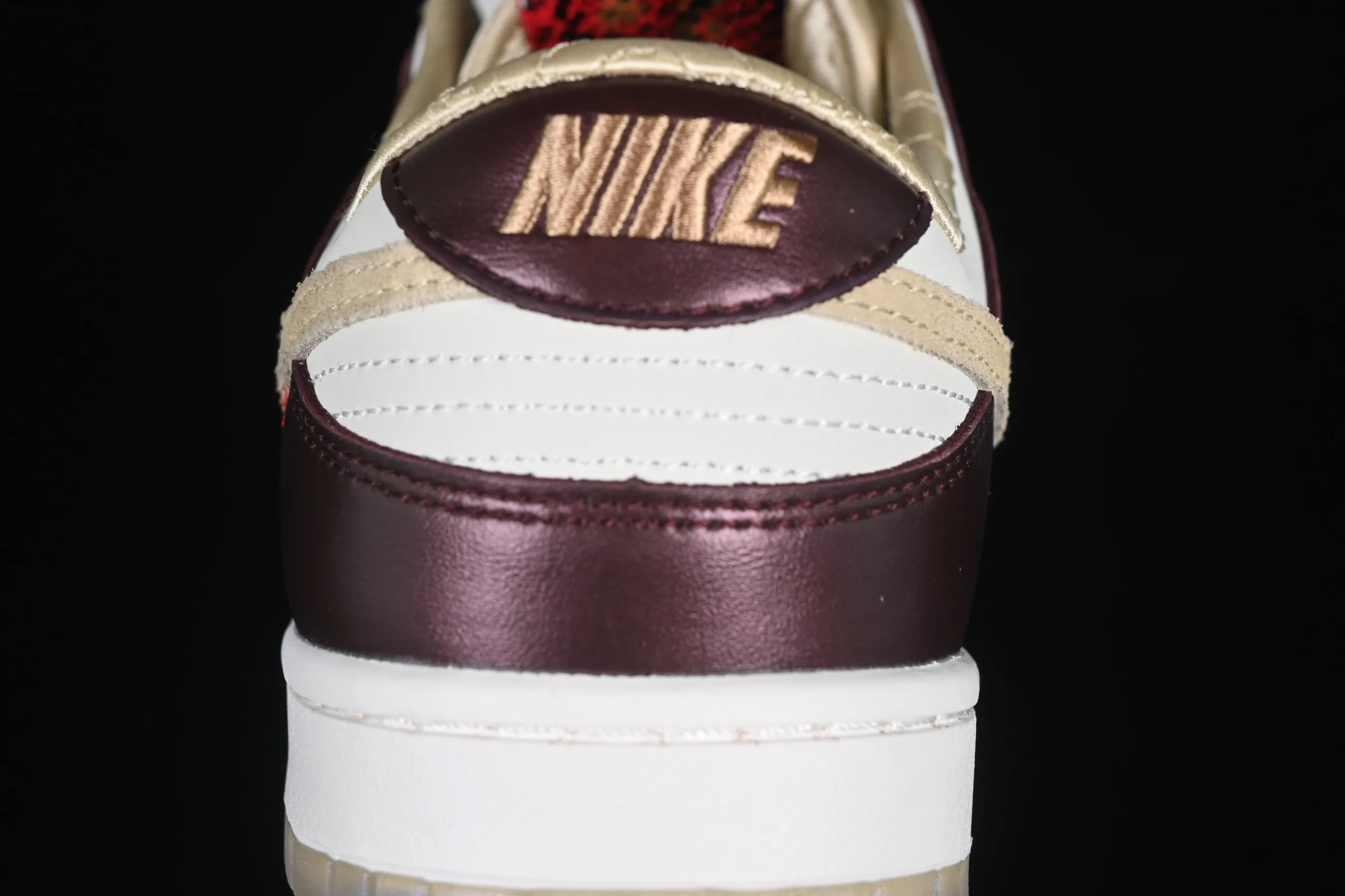 All Categories Nk SB Dunk Series Nk SB Dunk Low Low-top sneakers K version Nk Dunk Low "Year of the Snake" Limited to the Year of the Snake Low-top casual sneakers HV5991-171